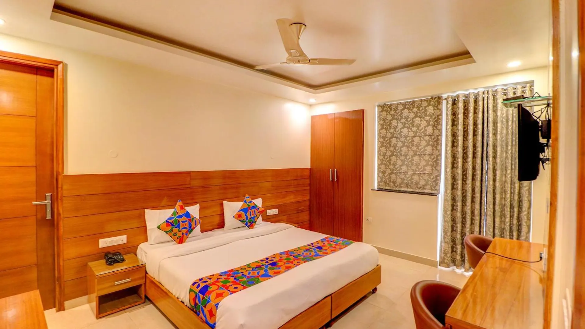 The Aroma Residency Gurugram 47 Hotel Gurgaon 3*,  India